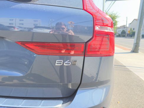 Certified 2023 Volvo XC60 B6 Ultimate image 10