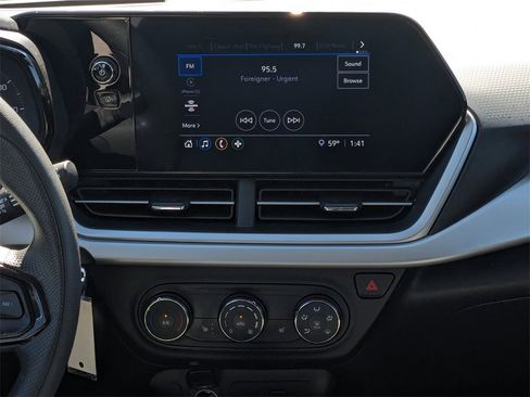 Used 2025 Chevrolet Trax LS w/ LS Convenience Package image 15