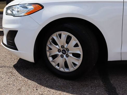 Used 2020 Ford Fusion S FWD image 5