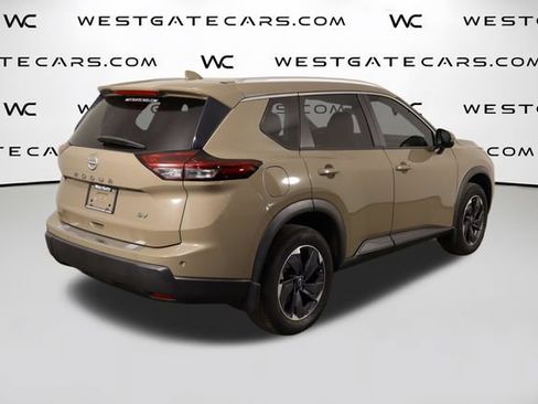 Used 2024 Nissan Rogue SV w/ SV Premium Package FWD image 46