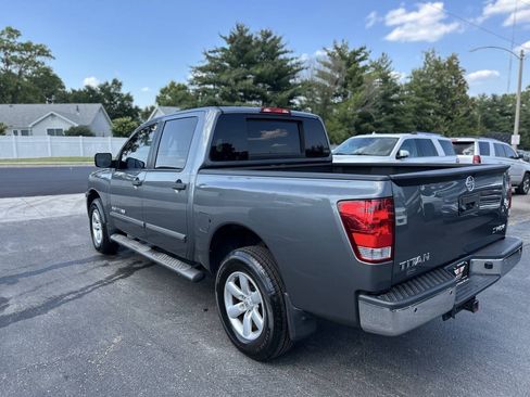 Used 2014 Nissan Titan SV w/ SV Value Truck Package AWD/4WD image 5