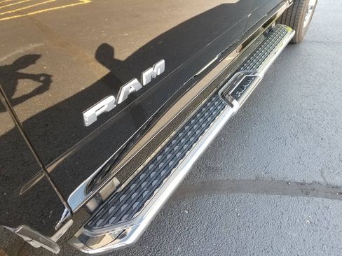 Used 2024 RAM 2500 Big Horn w/ Bed Utility Group AWD/4WD image 5