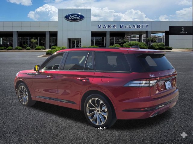 New 2026 Lincoln Aviator 2WD w/ Jet Appearance Package image 3