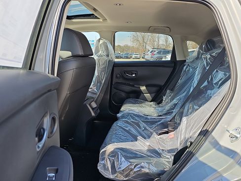 New 2026 Honda HR-V EX-L image 5