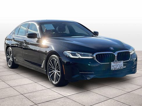 Used 2023 BMW 540i w/ Convenience Package RWD image 3
