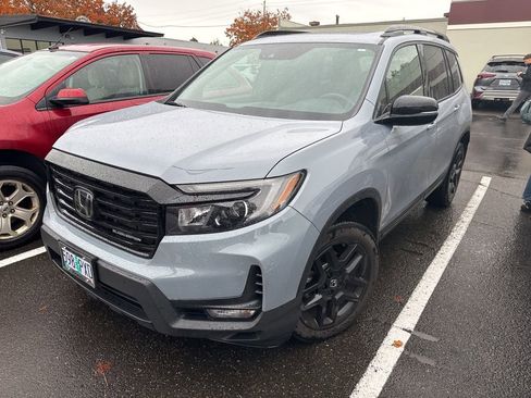 Used 2024 Honda Passport Black Edition image 1