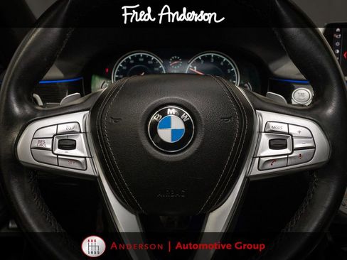 Used 2019 BMW 740i w/ M Sport Package RWD image 20