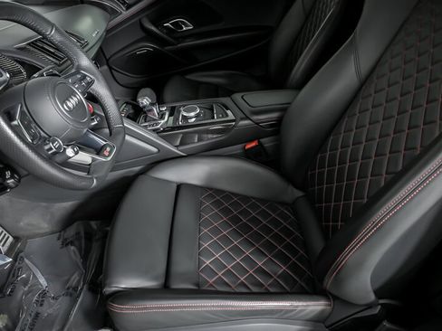 Used 2018 Audi R8 V10 plus AWD/4WD image 22