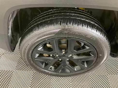 Used 2018 Jeep Renegade Altitude image 9