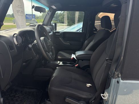 Used 2014 Jeep Wrangler Sport AWD/4WD image 19
