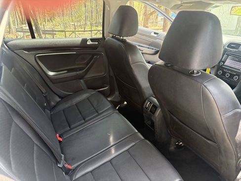 Used 2013 Volkswagen Jetta SE FWD image 8