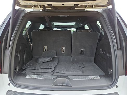 Used 2023 GMC Yukon Denali AWD/4WD image 30