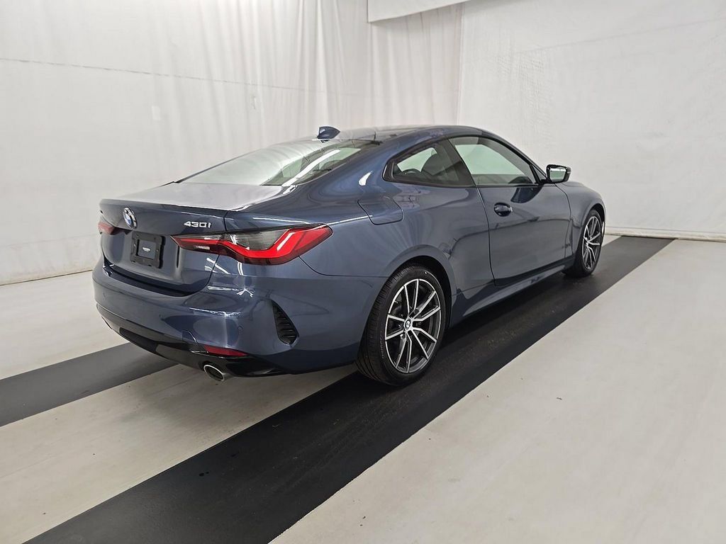 Used 2023 BMW 430i xDrive Coupe w/ Premium Package AWD/4WD image 4