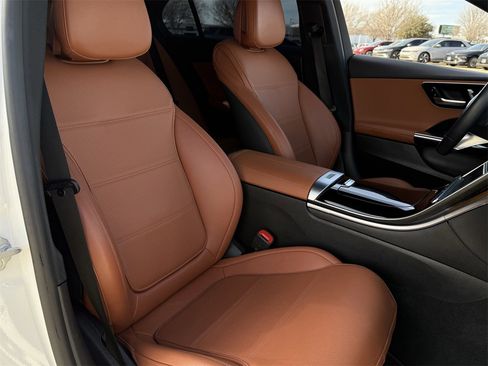 Used 2023 Mercedes-Benz C 300 Sedan image 23