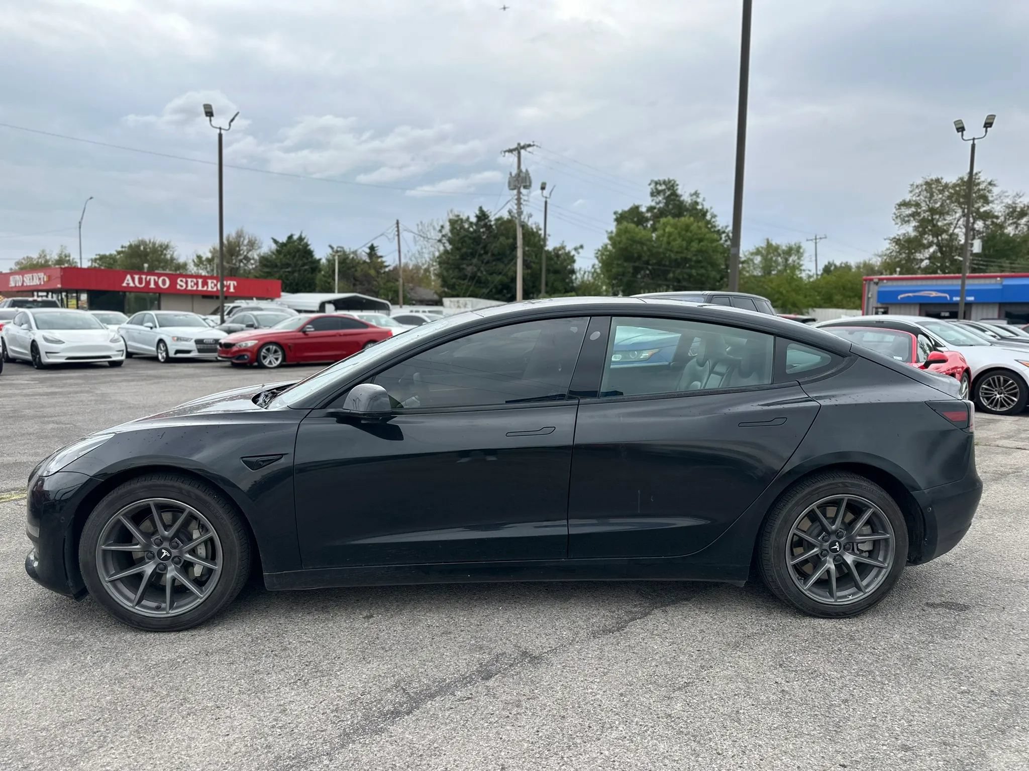 Used 2022 Tesla Model 3 RWD image 9