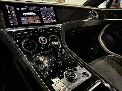 Used 2022 Bentley Continental GT Speed image 26