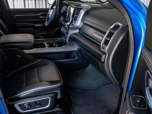 Used 2024 RAM 1500 Laramie image 13