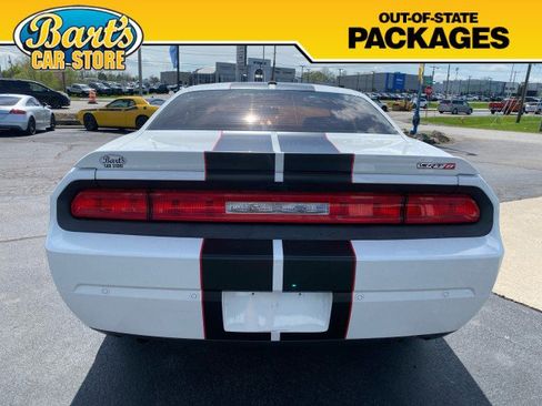 Used 2014 Dodge Challenger SRT8 w/ Harman/Kardon Audio Group RWD image 29