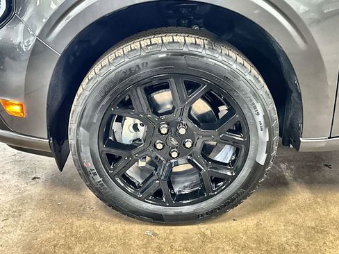 New 2026 Ford Maverick Lobo AWD/4WD image 31