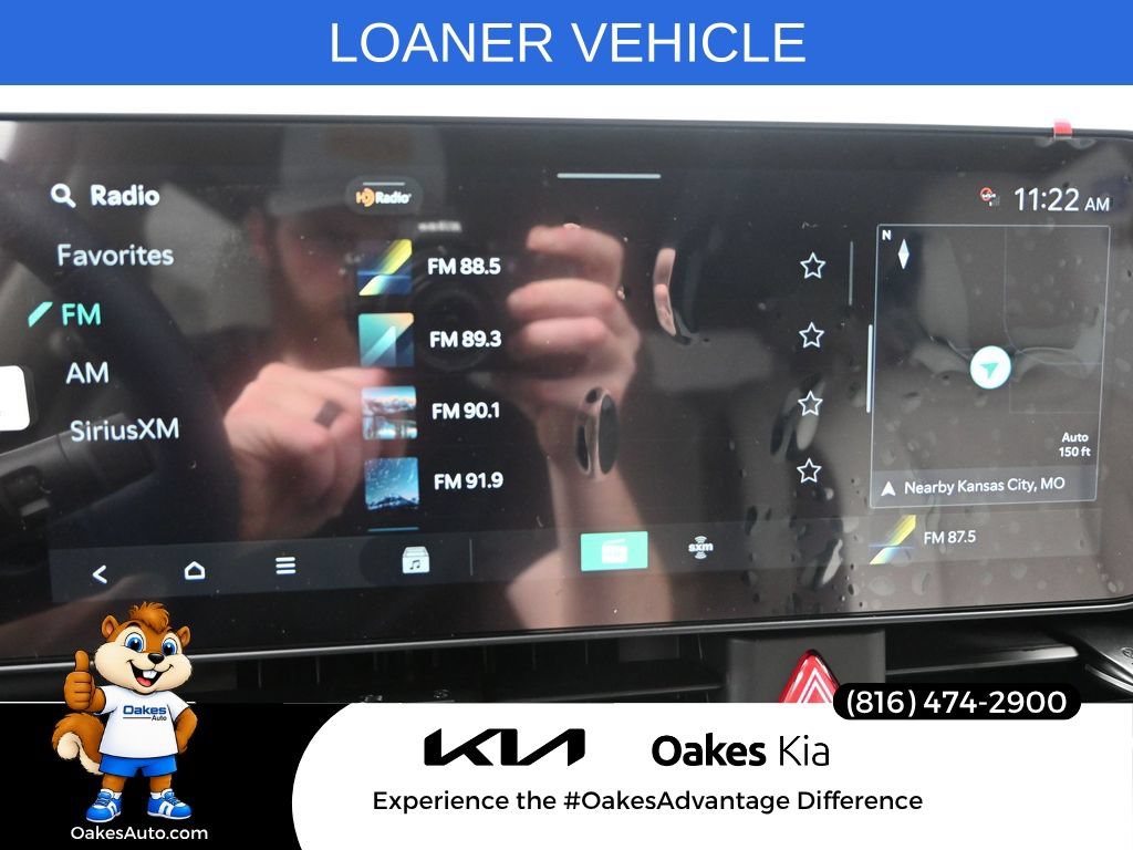 Certified 2026 Kia Carnival EX FWD image 17