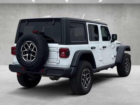 Used 2024 Jeep Wrangler Unlimited Rubicon image 16