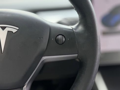 Used 2020 Tesla Model Y Long Range image 45