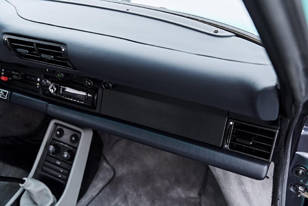 Used 1988 Porsche 911 Carrera RWD image 42