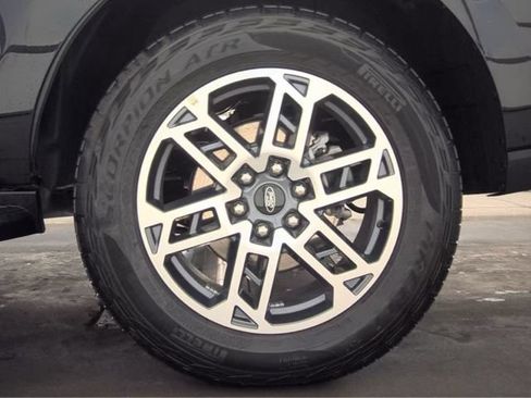 Used 2025 Ford Expedition Active AWD/4WD image 20