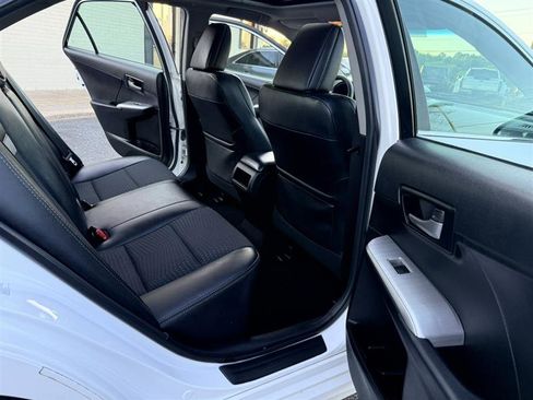 Used 2012 Toyota Camry SE FWD image 15