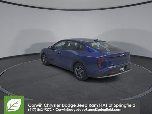 Used 2025 Kia K4 FWD image 11