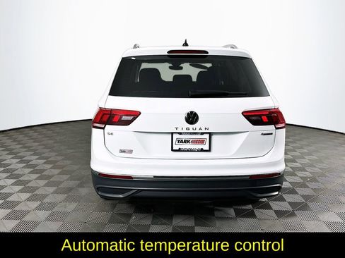 Used 2024 Volkswagen Tiguan SE image 9