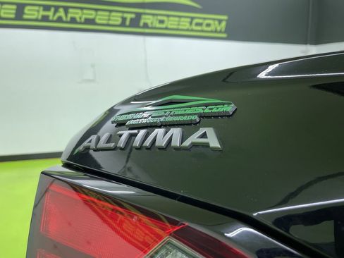 Used 2023 Nissan Altima 2.5 SV image 13