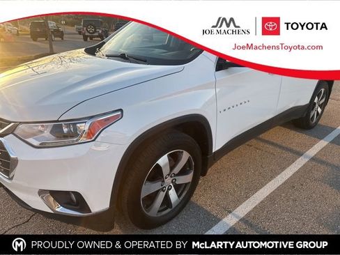 Used 2019 Chevrolet Traverse LT w/ LT Premium Package image 1