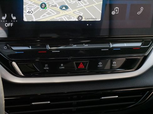 Used 2023 Volkswagen ID.4 Pro S AWD/4WD image 18