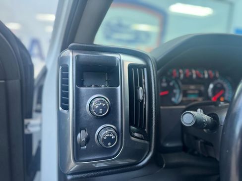 Used 2018 Chevrolet Silverado 1500 LT w/ Trailering Package AWD/4WD image 52