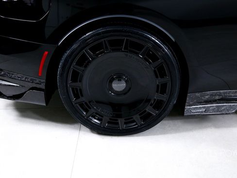 Used 2025 Rolls-Royce Spectre Black Badge w/ Spectre Enhancement Package image 32