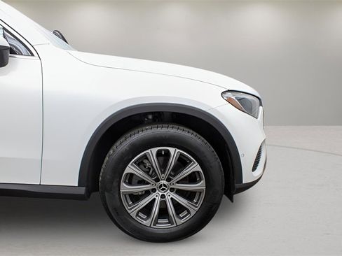 Used 2024 Mercedes-Benz GLC 300 4MATIC image 35