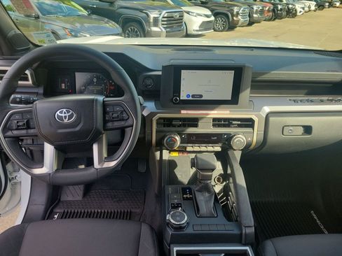 Used 2025 Toyota Tacoma SR5 image 17