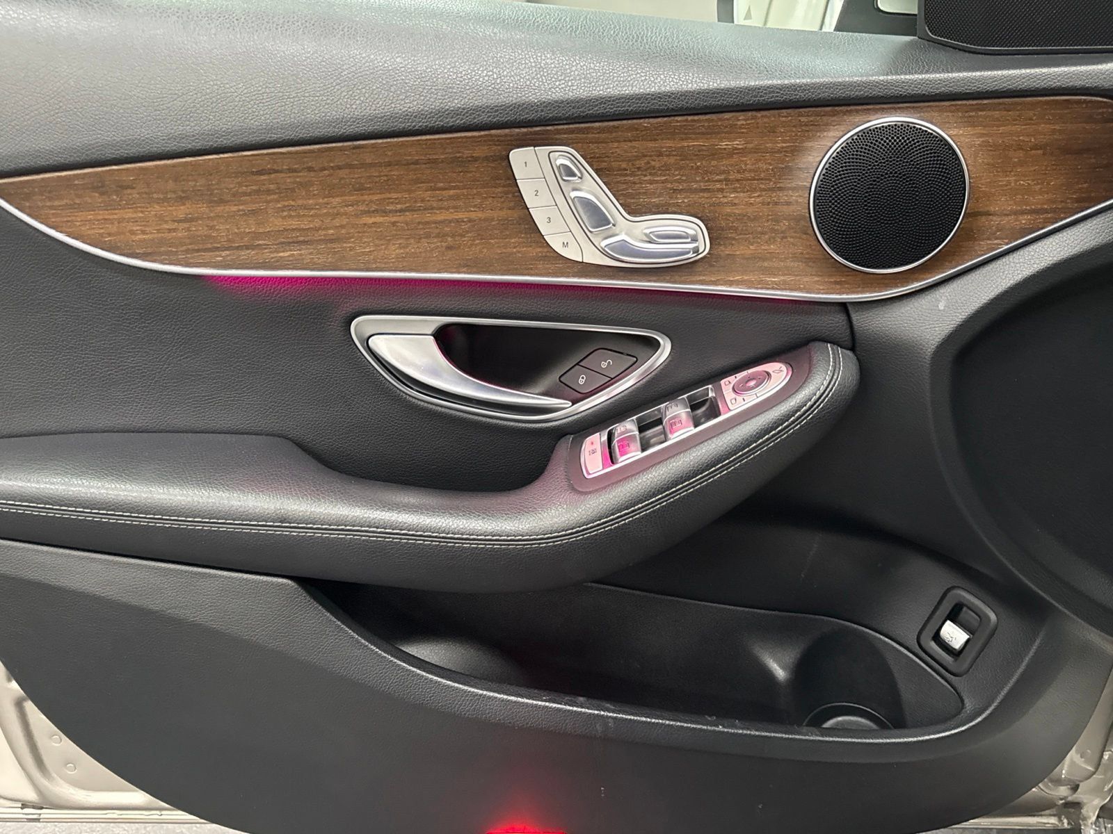 Used 2019 Mercedes-Benz C 300 Sedan image 16
