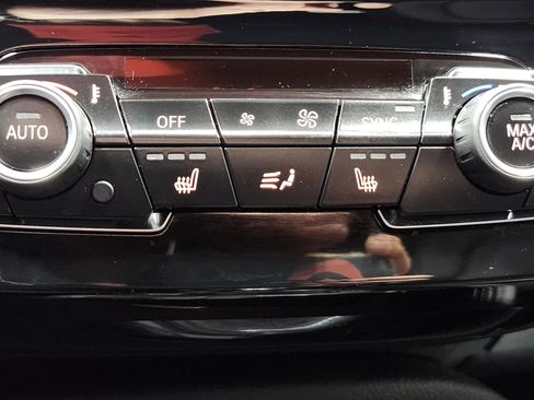 Used 2018 BMW X1 xDrive28i image 11