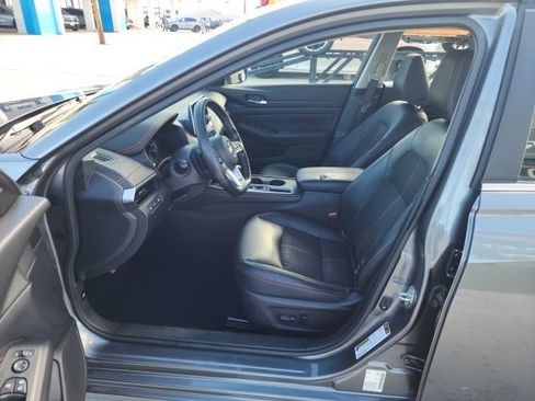 Used 2019 Nissan Altima 2.5 SR image 18