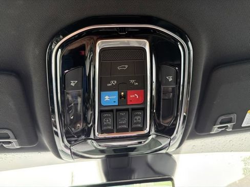 Used 2023 Jeep Grand Cherokee Summit w/ Adv Protech Group IV AWD/4WD image 58