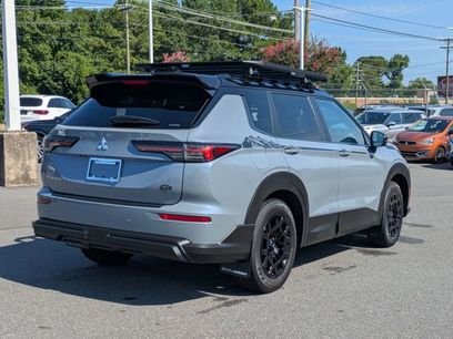 New 2025 Mitsubishi Outlander AWD