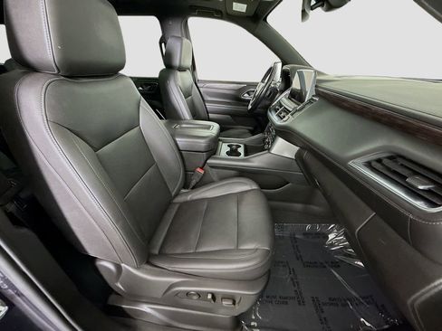 Used 2022 Chevrolet Tahoe Z71 w/ Luxury Package image 30