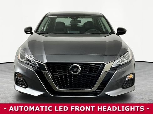 Certified 2022 Nissan Altima 2.5 SR FWD image 2