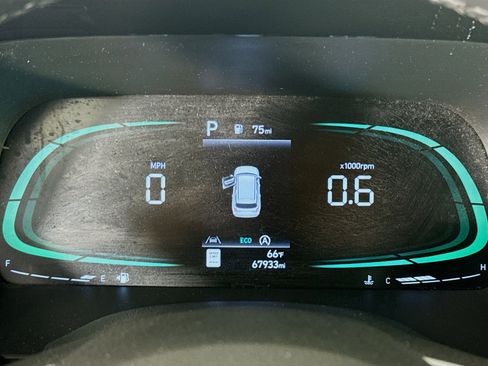Used 2024 Hyundai Palisade SEL FWD image 16