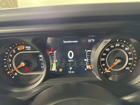 New 2026 Jeep Wrangler Unlimited Rubicon w/ Technology Group image 19