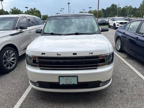 Used 2019 Ford Flex SEL w/ Equipment Group 202A AWD/4WD image 3