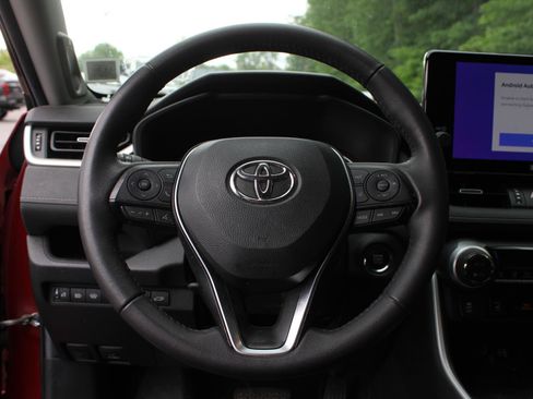 Used 2023 Toyota RAV4 XLE Premium AWD/4WD image 10