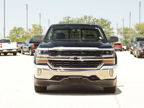 Used 2017 Chevrolet Silverado 1500 LT w/ All Star Edition AWD/4WD image 2
